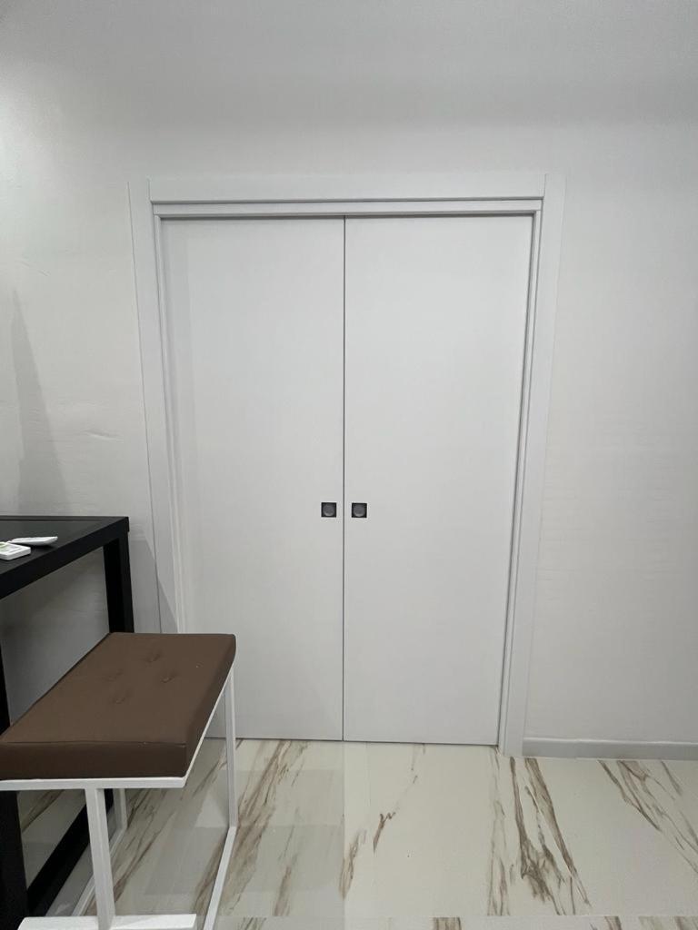 Mada'S Apartment Deluxe บารี ภายนอก รูปภาพ